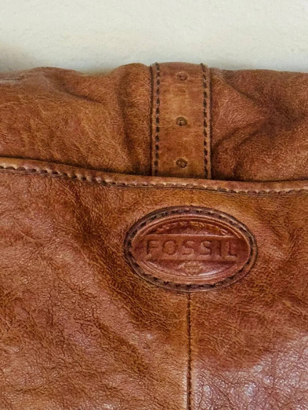 Vtg Fossil Distressed Leather Messenger Hobo Crossbody Adjustable Strap Bag
